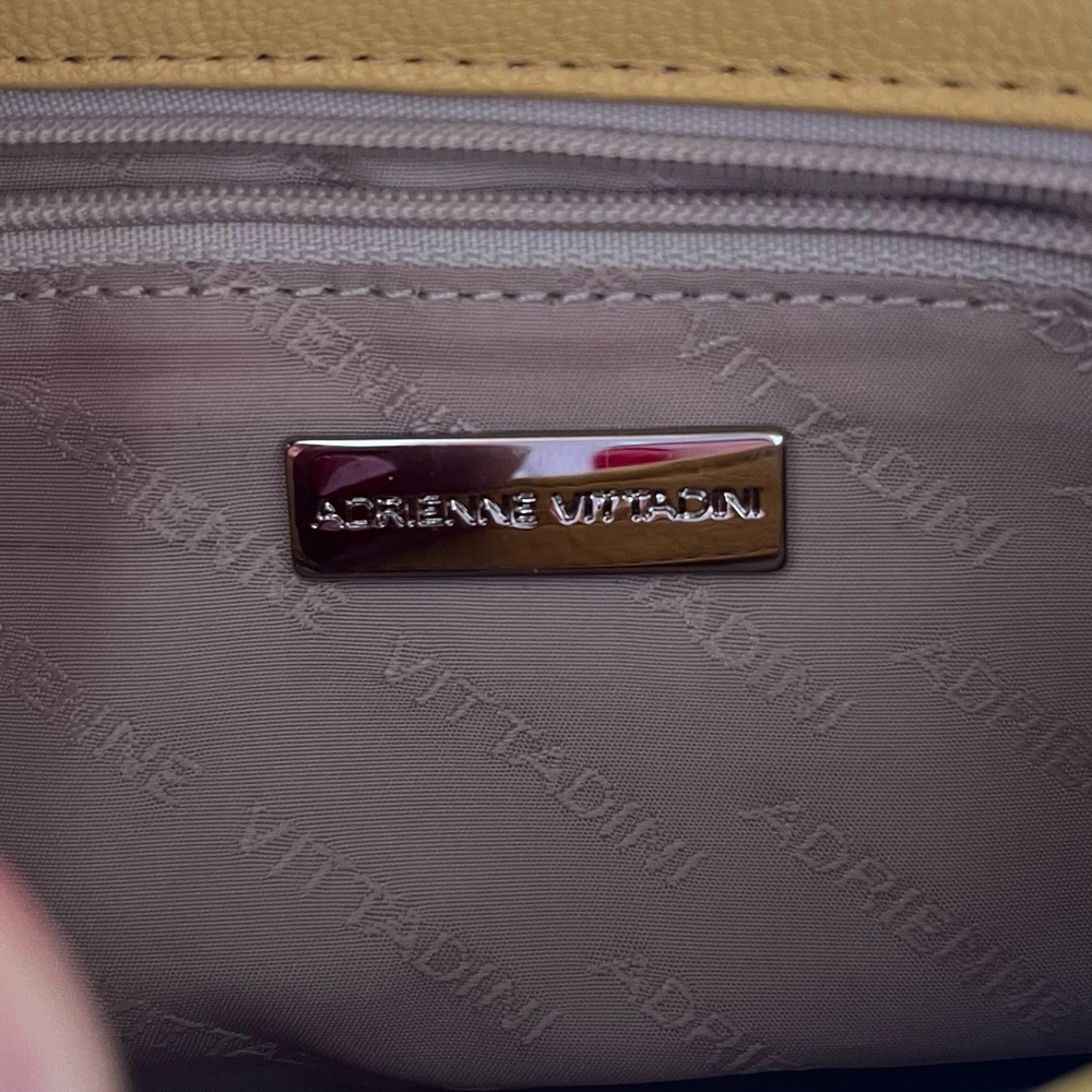 Adrienne Vittadini - Clutch bag - Picture 4 of 6